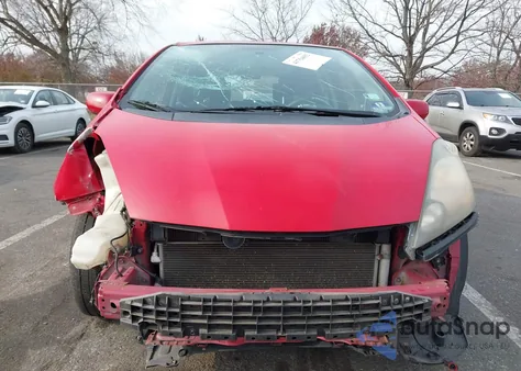 2013 Honda Fit Sport z USA, uszkodzony, nr VIN JHMGE8H59DC054818